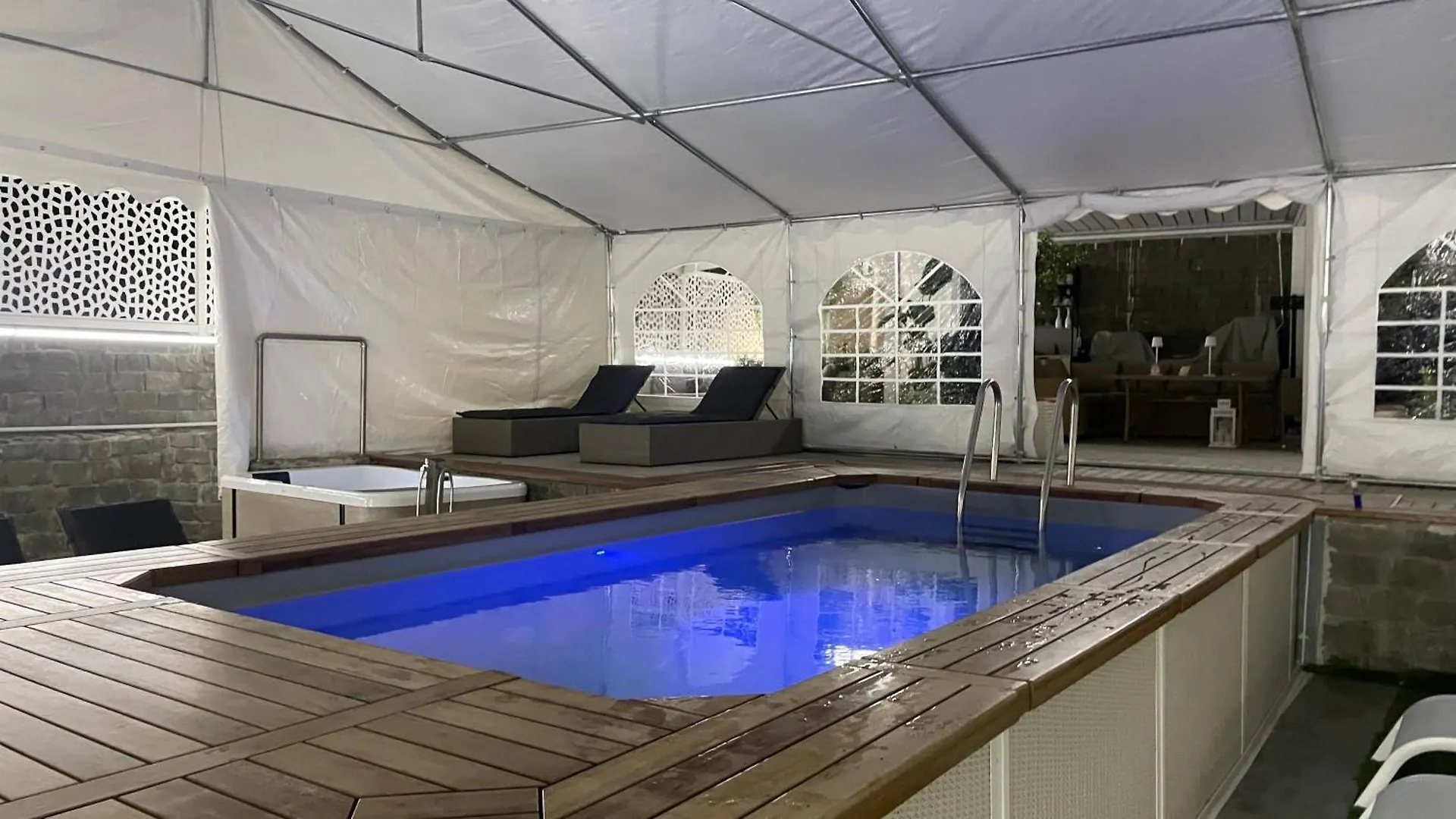 Domus Aquae Rooms & Wellness Spa Cenova Konukevi