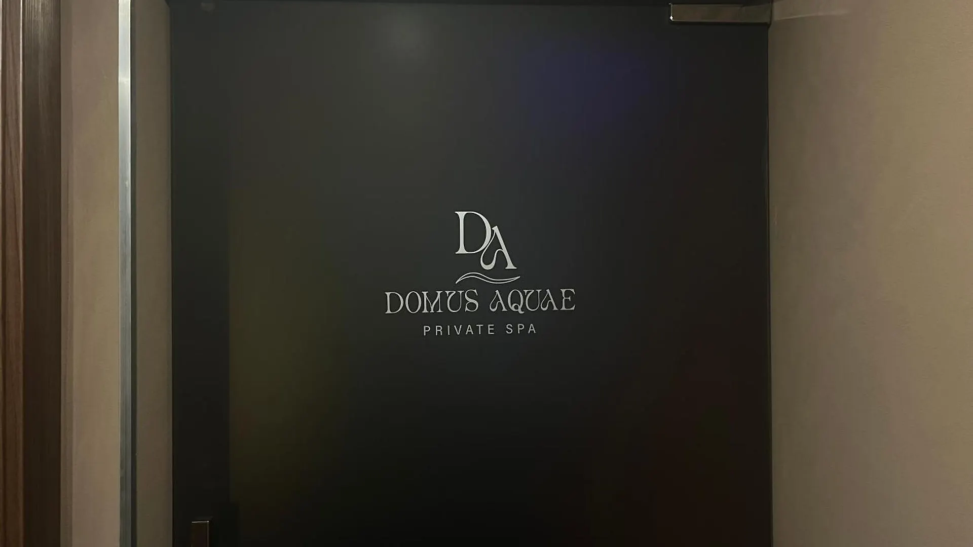 Guest house Domus Aquae Rooms & Wellness Spa Genoa Italy